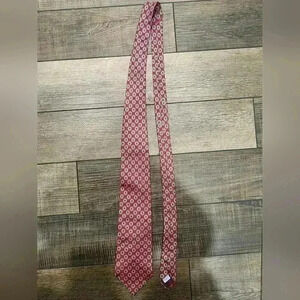 Gant Burgundy Medallion Silk USA Made Neck Tie Necktie 3.25" 57"